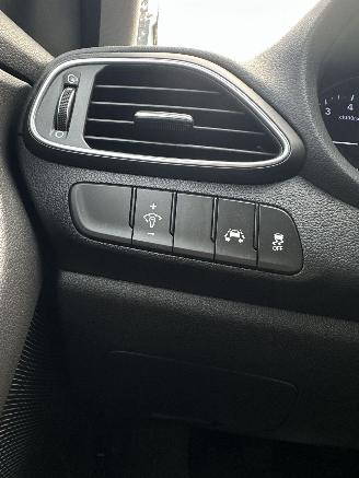 Hyundai I-30  picture 18