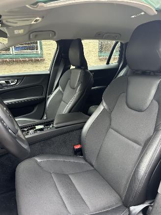 Volvo V-60 2.0 D3 Momentum pro picture 9