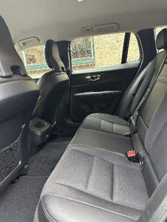 Volvo V-60 2.0 D3 Momentum pro picture 11