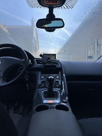Peugeot 3008 1.6 VTi ST picture 9