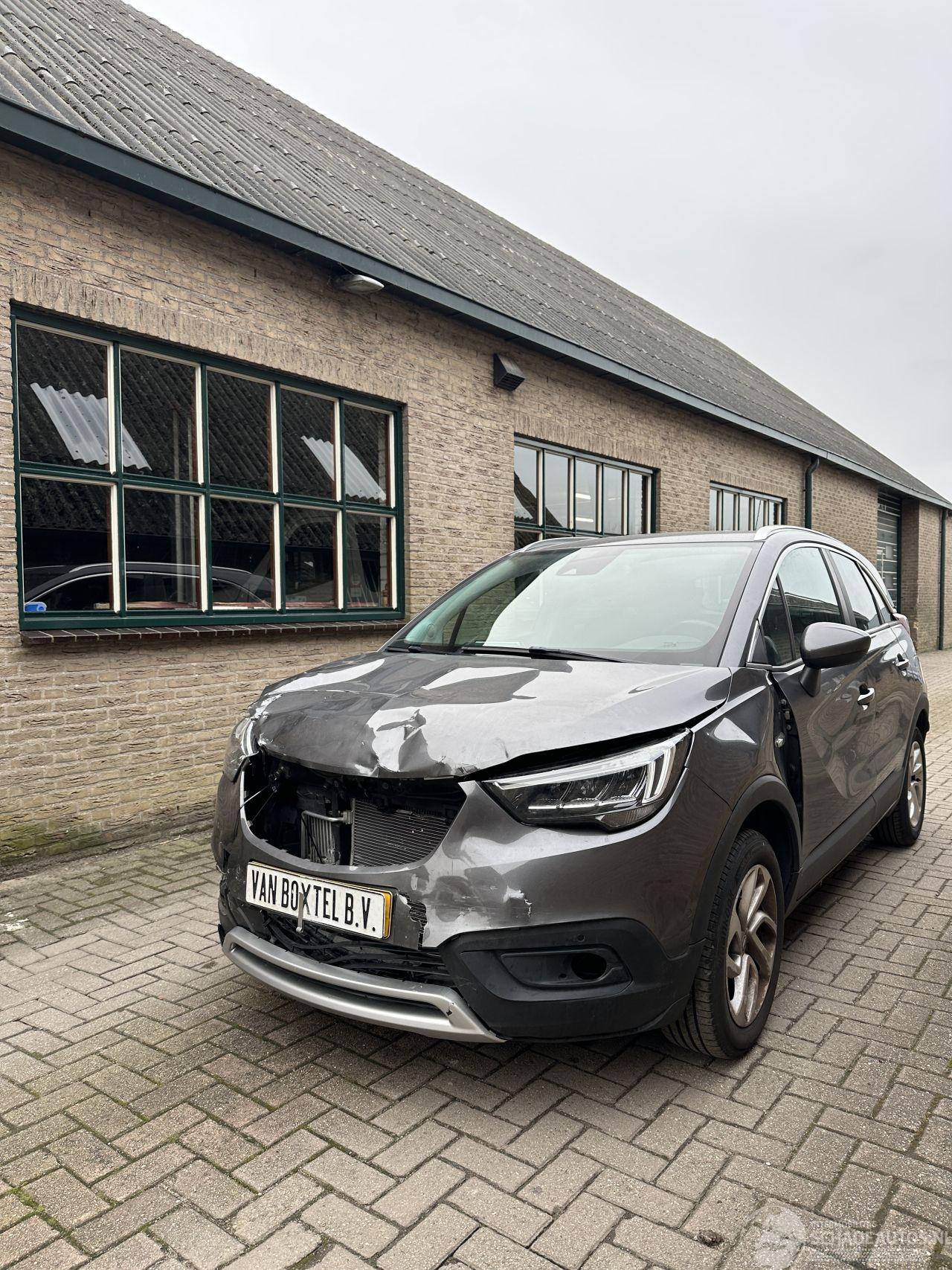 Opel Crossland X 1.2 Turbo innovation