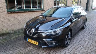 skadebil auto Renault Mégane Renault Mégane Estate 1.3 TCe Bose 2018/8