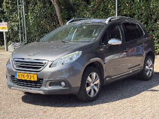 uszkodzony samochody osobowe Peugeot 2008 1.2 VTi Acces. TREKHAAK | KLIMA | NAVI | CRUISE CONTROL. 2013/12