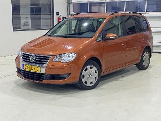 Coche accidentado Volkswagen Touran 1.4 TSI Comfortline 7 PERSOONS 2009/10