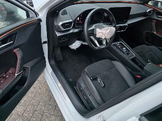 Seat Leon FR 1.4 eTSI Hybrid Sportstourer Memory Led Navi Camera Leder 27gr.! picture 10