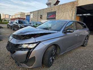 Coche accidentado Peugeot 308 Allure Automaat Virtual Keyless Camera Navi Led 96KW / 131PK 2023/12