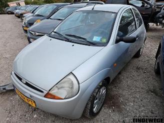 Coche siniestrado Ford Ka Ka I, Hatchback, 1996 / 2008 1.3i 2004/1
