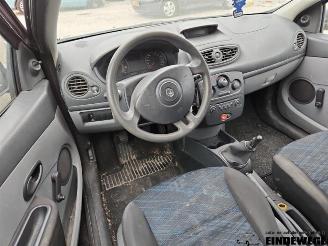 Renault Clio Clio III (BR/CR), Hatchback, 2005 / 2014 1.2 16V 65 picture 6