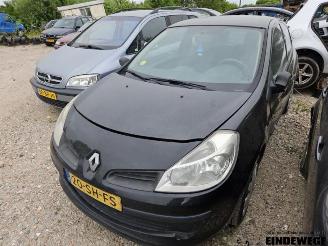 demontáž osobní automobily Renault Clio Clio III (BR/CR), Hatchback, 2005 / 2014 1.2 16V 65 2006/1