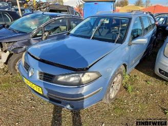 Auto da rottamare Renault Laguna Laguna II Grandtour (KG), Combi 5-drs, 2000 / 2007 2.0 16V 2005/12