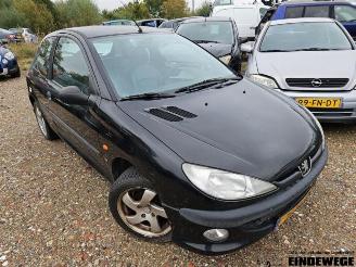 Vrakbiler auto Peugeot 206 206 (2A/C/H/J/S), Hatchback, 1998 / 2012 1.6 XS,XT 1999/5