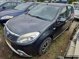 Auto da rottamare Dacia Sandero Sandero I (BS), Hatchback, 2008 / 2013 1.2 16V 2010/1