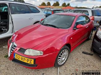 Coche siniestrado Alfa Romeo GT GT (937), Coupe, 2003 / 2010 1.8 Twin Spark 16V 2005/6