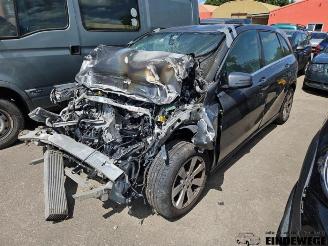 demontáž osobní automobily Mercedes B-klasse B (W246), Hatchback, 2011 / 2018 1.6 B-180 BlueEFFICIENCY Turbo 16V 2013/9