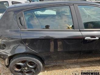 Alfa Romeo 147 147 (937), Hatchback, 2000 / 2010 1.6 Twin Spark 16V picture 11