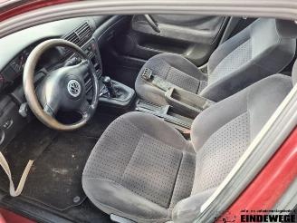 Volkswagen Passat Passat (3B2), Sedan, 1996 / 2000 2.3 VR5 picture 4