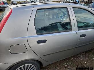 Fiat Punto Punto II (188), Hatchback, 1999 / 2012 1.3 JTD Multijet 16V picture 10