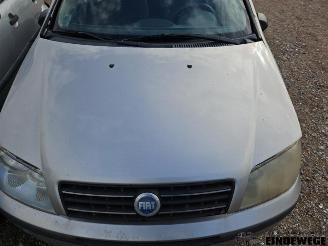 Fiat Punto Punto II (188), Hatchback, 1999 / 2012 1.3 JTD Multijet 16V picture 14