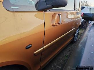 Peugeot 1007 1007 (KM), Hatchback 3-drs, 2004 / 2011 1.6 GTI,Gentry 16V picture 9