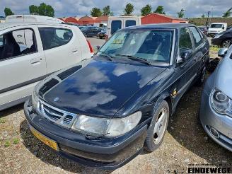 Coche siniestrado Saab 9-3 9-3 I (YS3D), Hatchback, 1998 / 2002 2.0 SE Turbo 16V 1999/10