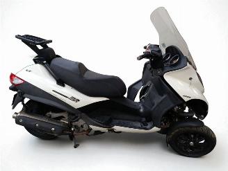 danneggiata scooter Piaggio  MP3 MODEL LT 2010/9