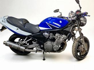 krockskadad bil motor Suzuki Bandit 600  2005/3