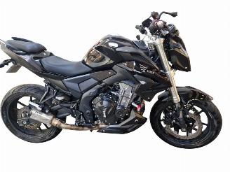 dommages motocyclettes  Voge  R 2020/3