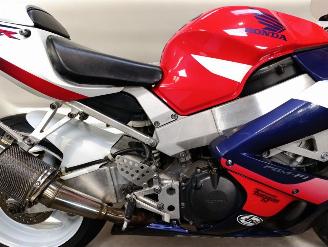 Honda CBR 900 RR picture 18