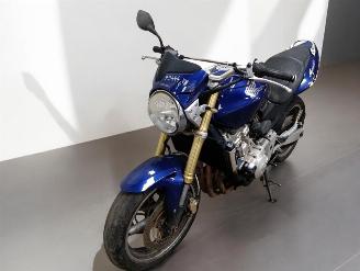 Honda CB 600 HORNET picture 4