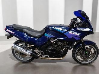 skadebil motor Kawasaki  GPZ 1995/6