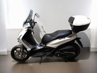 Piaggio  BEVERLY picture 3
