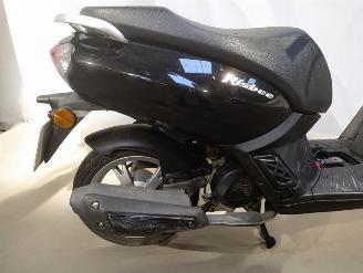 Peugeot  KISBEE picture 7