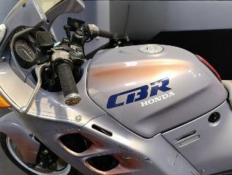 Honda CBR 1000  picture 13