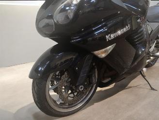 Kawasaki ZZ- R 1400  picture 16