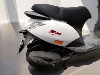Piaggio  ZIP picture 8