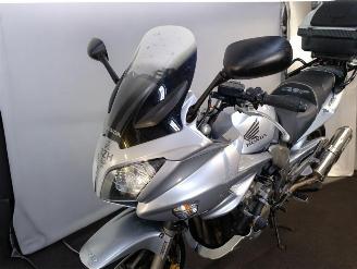 Honda CBF 1000  picture 7