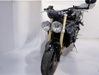 Triumph Street Triple  picture 9