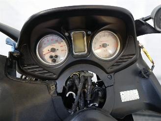 Yamaha  TMAX picture 2