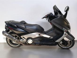 Vaurioauto  scooters Yamaha  T MAX ABS 2007/8
