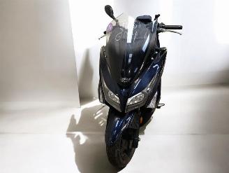 Kymco  X TOWN picture 2