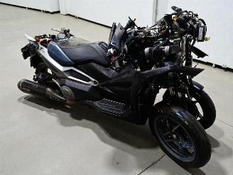 Schade scooter Kymco  CV3 2025/1