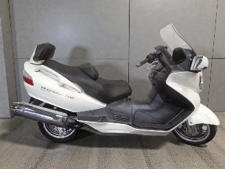 danneggiata scooter Suzuki  BURGMAN 2012/9
