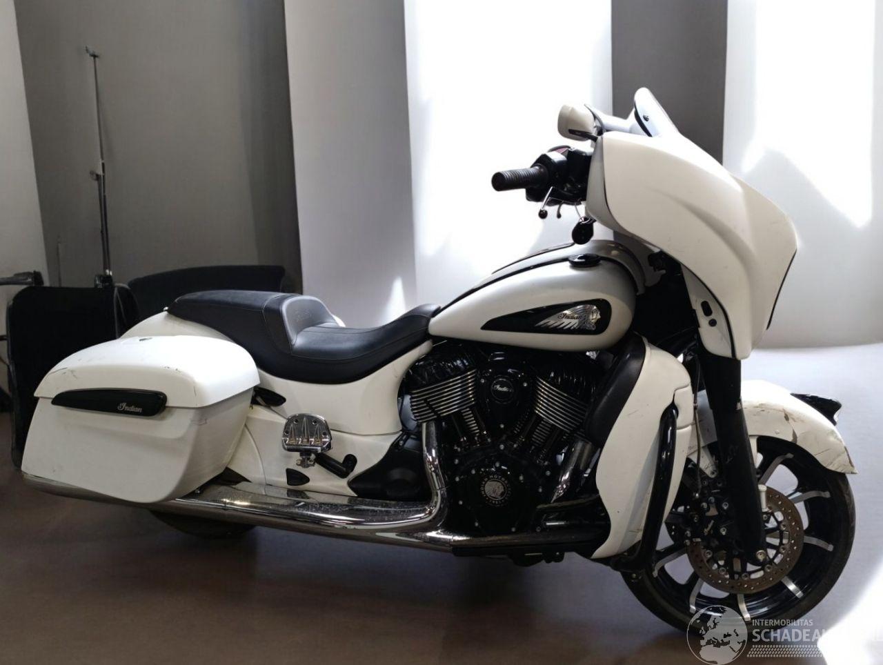 Indian  CHIEFTAIN DARK HORSE