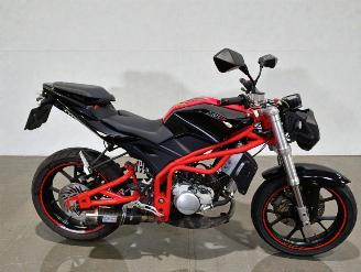 Avarii motociclete Peugeot  NK7 2011/3