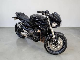 Vaurioauto  motor cycles Triumph Street Triple 660 S 2019/12
