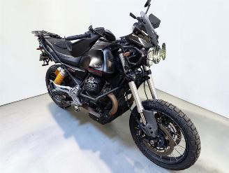 Vaurioauto  motor cycles Moto Guzzi V 850 TT 2021/2