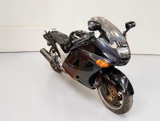 skadebil motor Kawasaki ZZ - R 1100  1993/6