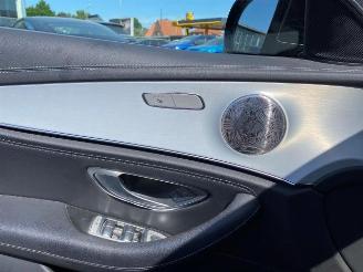 Mercedes E-klasse 300 T AMG Lin *PANO - NAVI - KAM* picture 16