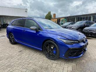 škoda osobní automobily Volkswagen Golf R Variant 4Motion *KAM - AHK - NAV - PANO* 2025/4