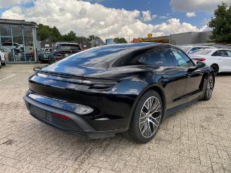 damaged passenger cars Porsche Taycan * NAV - BOSE - KAM * 2022/1